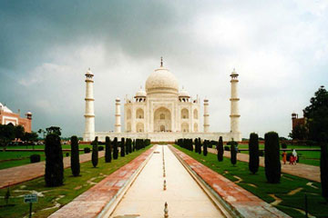 Agra Car Rentals